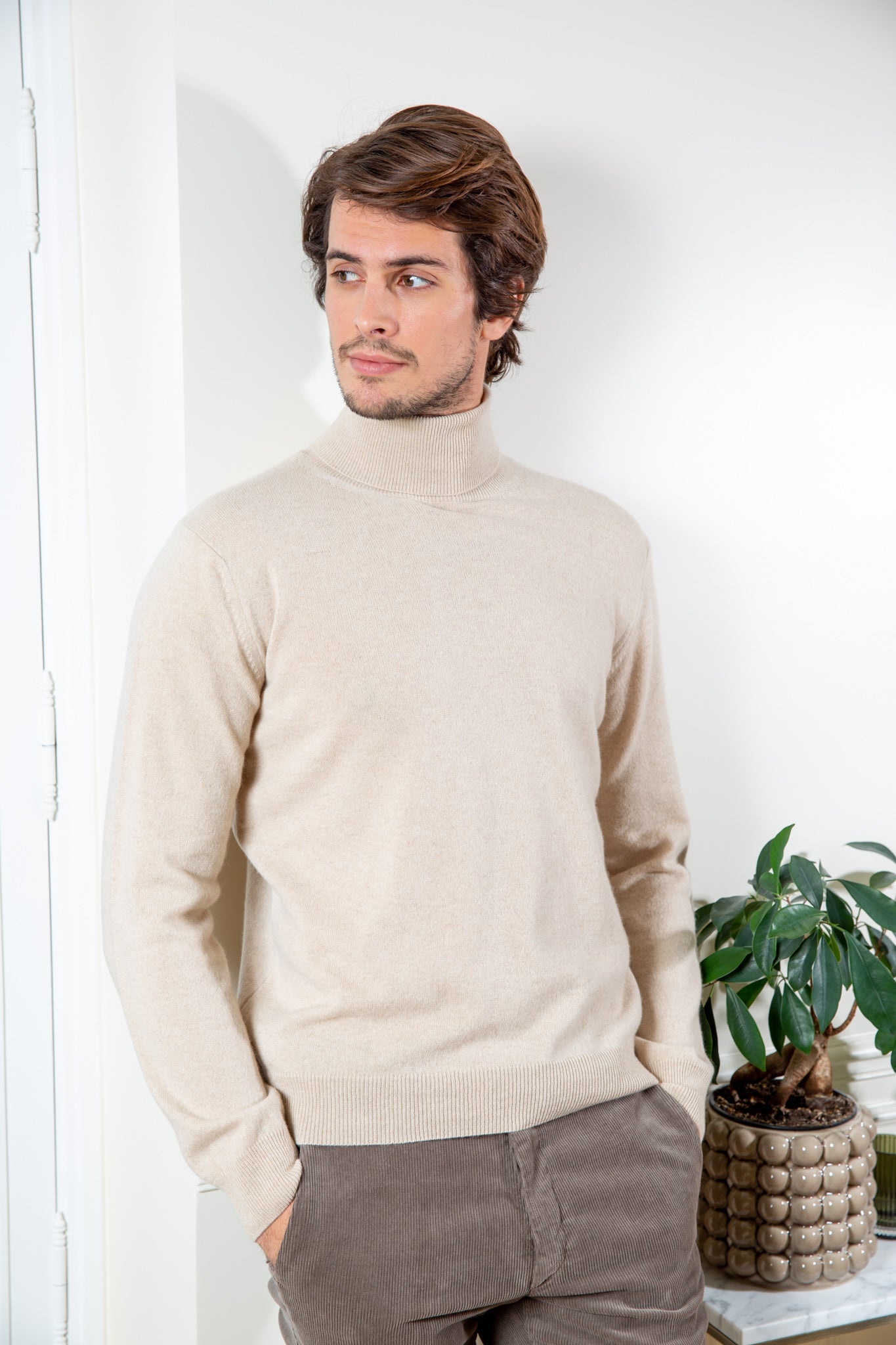 Ecru turtleneck outlet