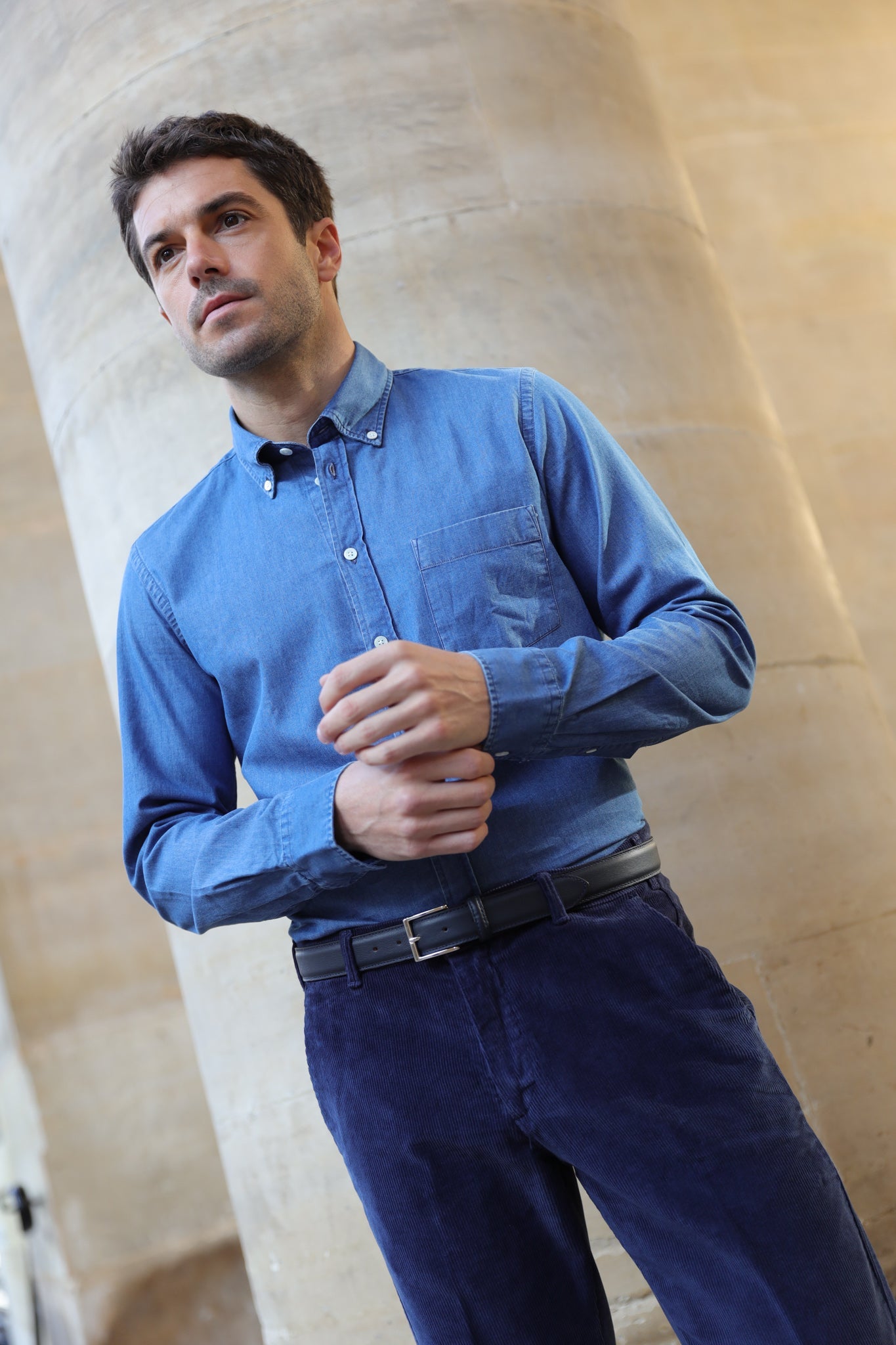 Chemise Clovis col boutonné en denim - Bleu moyen-CHEMISE HOMME-Curling-Paris