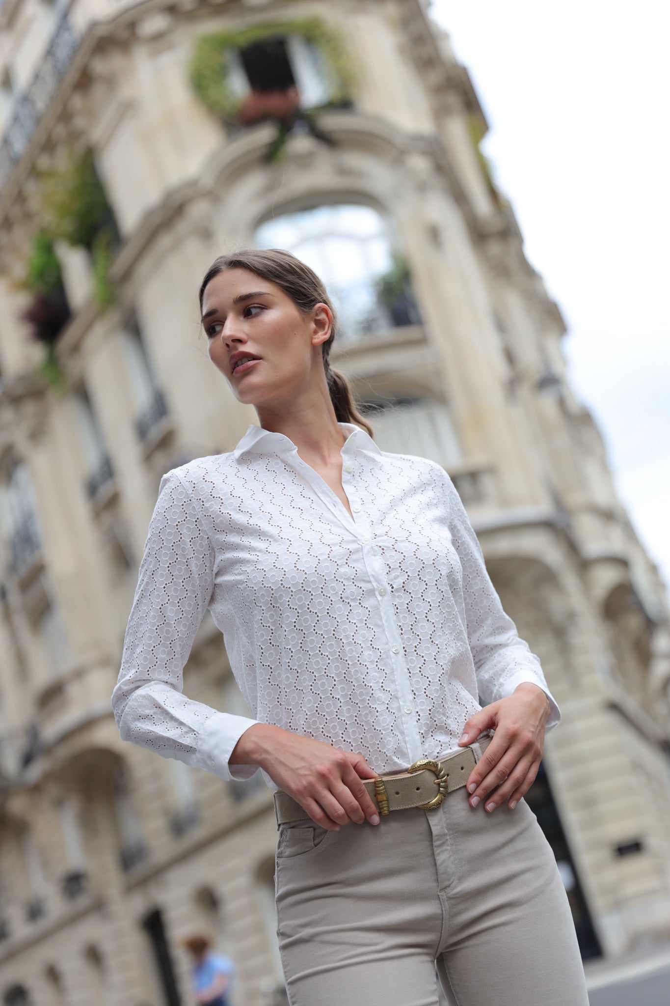 Chemisier Cannelle à broderie anglaise en coton - Blanc-CHEMISIER FEMME-Curling-Paris