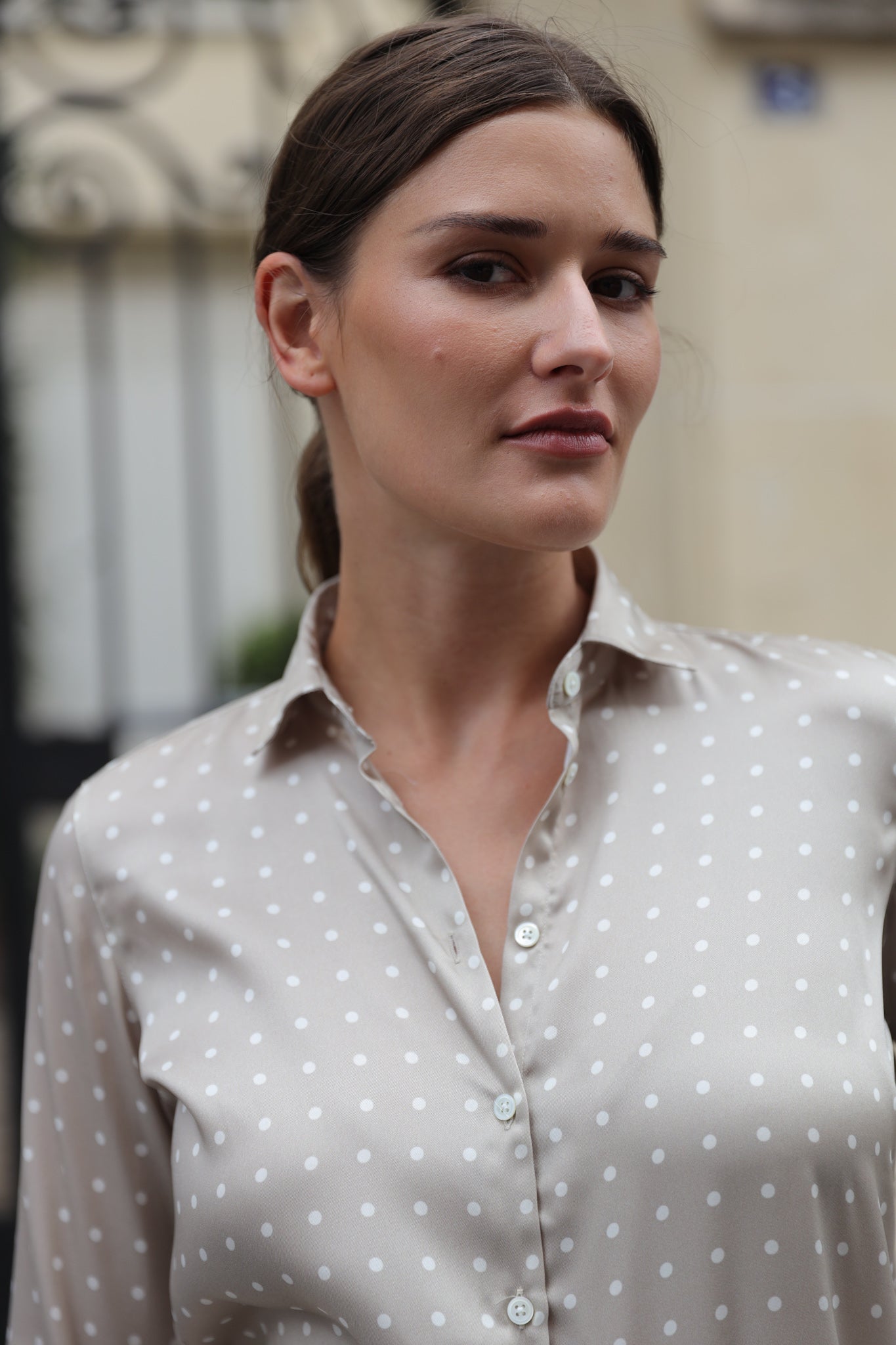 Chemisier Clémence imprimé soyeux - Pois Beige-CHEMISIER FEMME-Curling-Paris