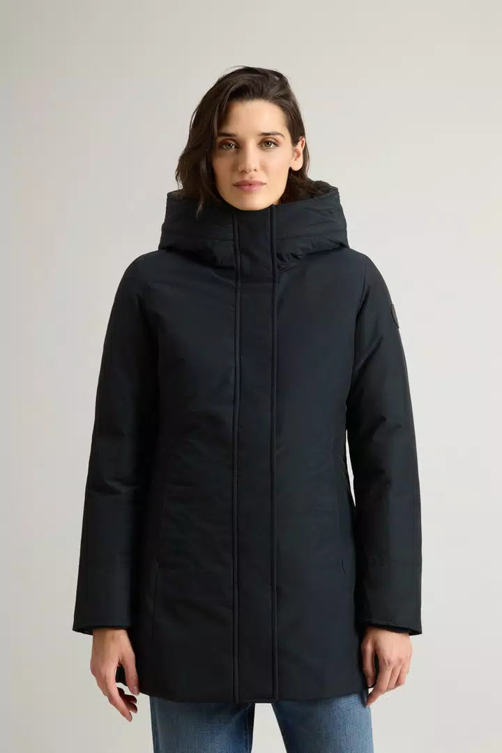 Parka Woolrich Boulder en Ramar avec capuche et col amovible en éco fourrure - Dark Navy-MANTEAU FEMME-Curling-Paris