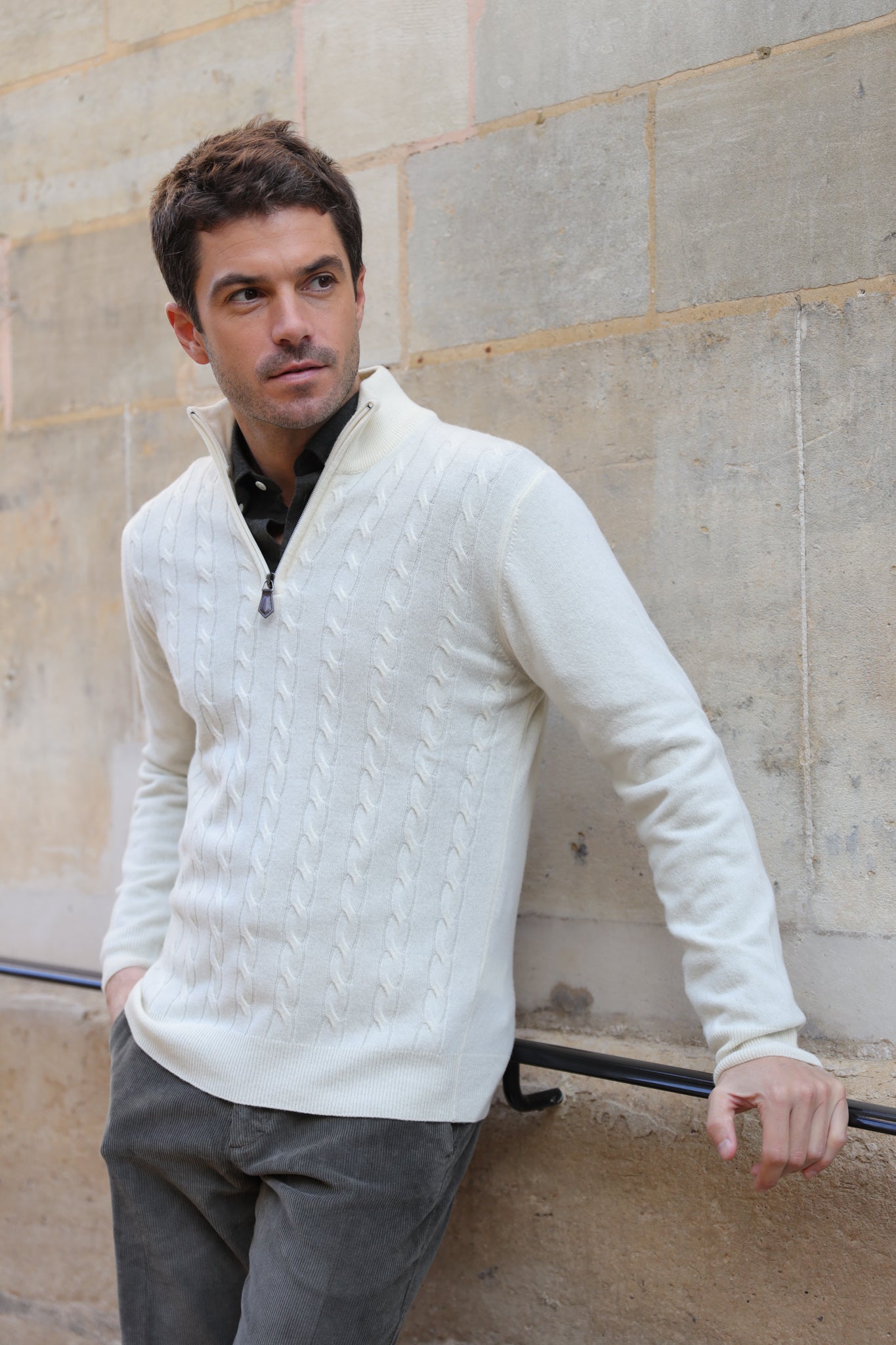 Pull Carlo à torsades col zippé en laine et cachemire - Ecru-PULL HOMME-Curling-Paris