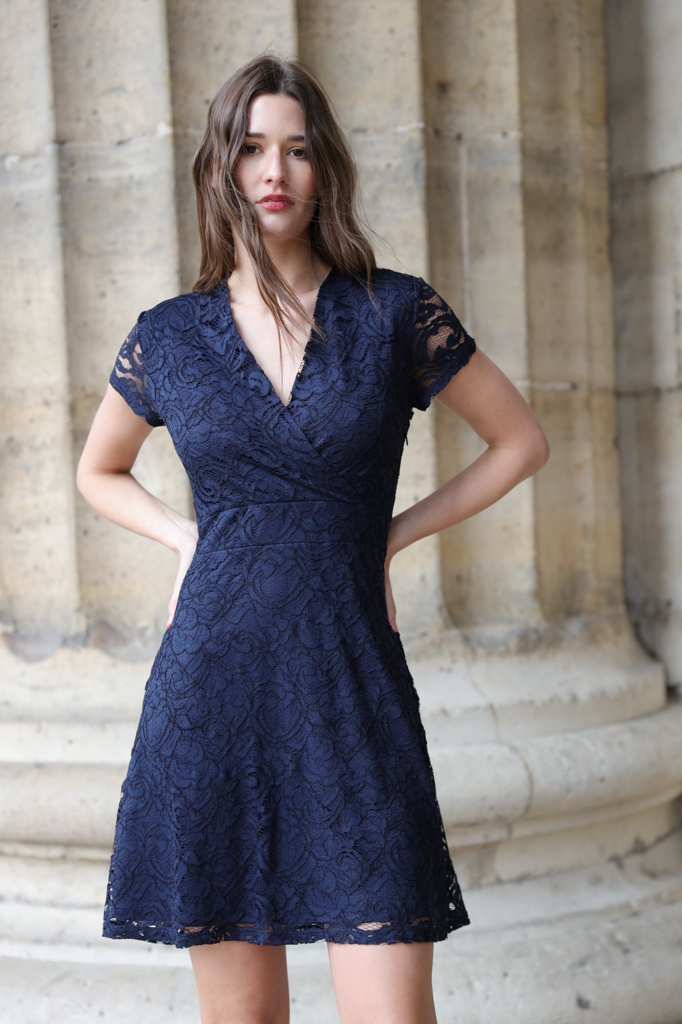 Robe Constance en dentelle Marine