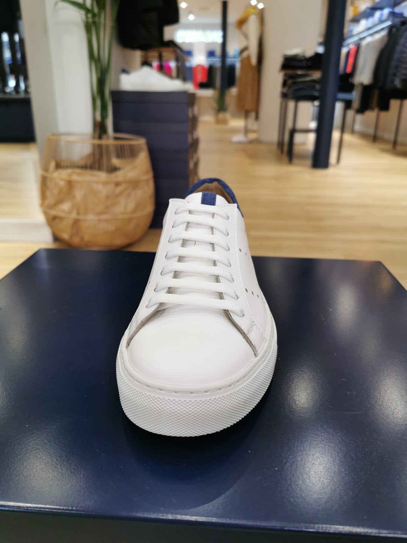 Sneakers Henry en cuir - Blanc-CHAUSSURES HOMME-Curling-Paris